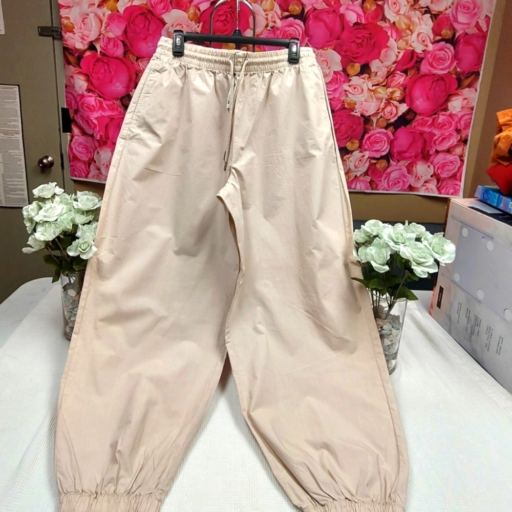 Garage Cream colored Elastic Waist and Ankle Baggy Pants Size L
